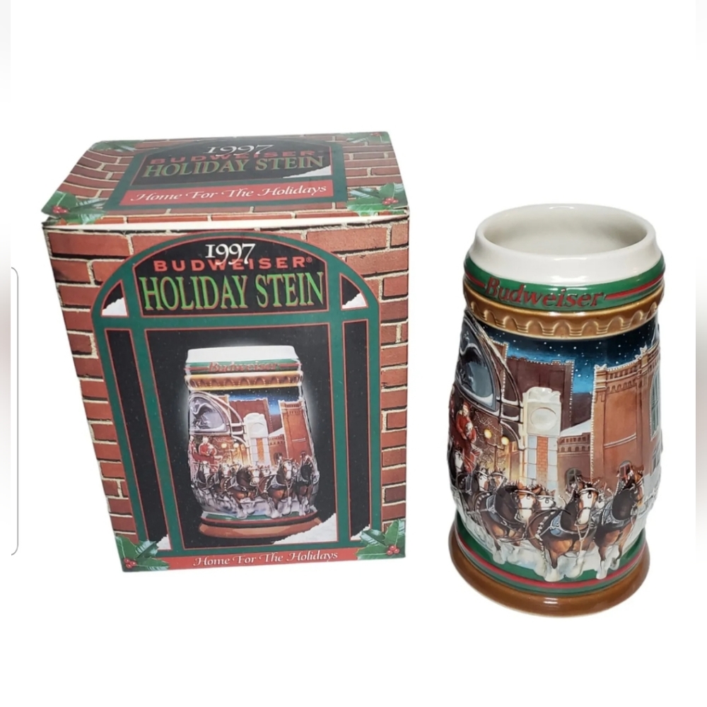 Vintage 1997 Budweiser Holiday Stein "Home For The Delivery" Beer Mug Open Box